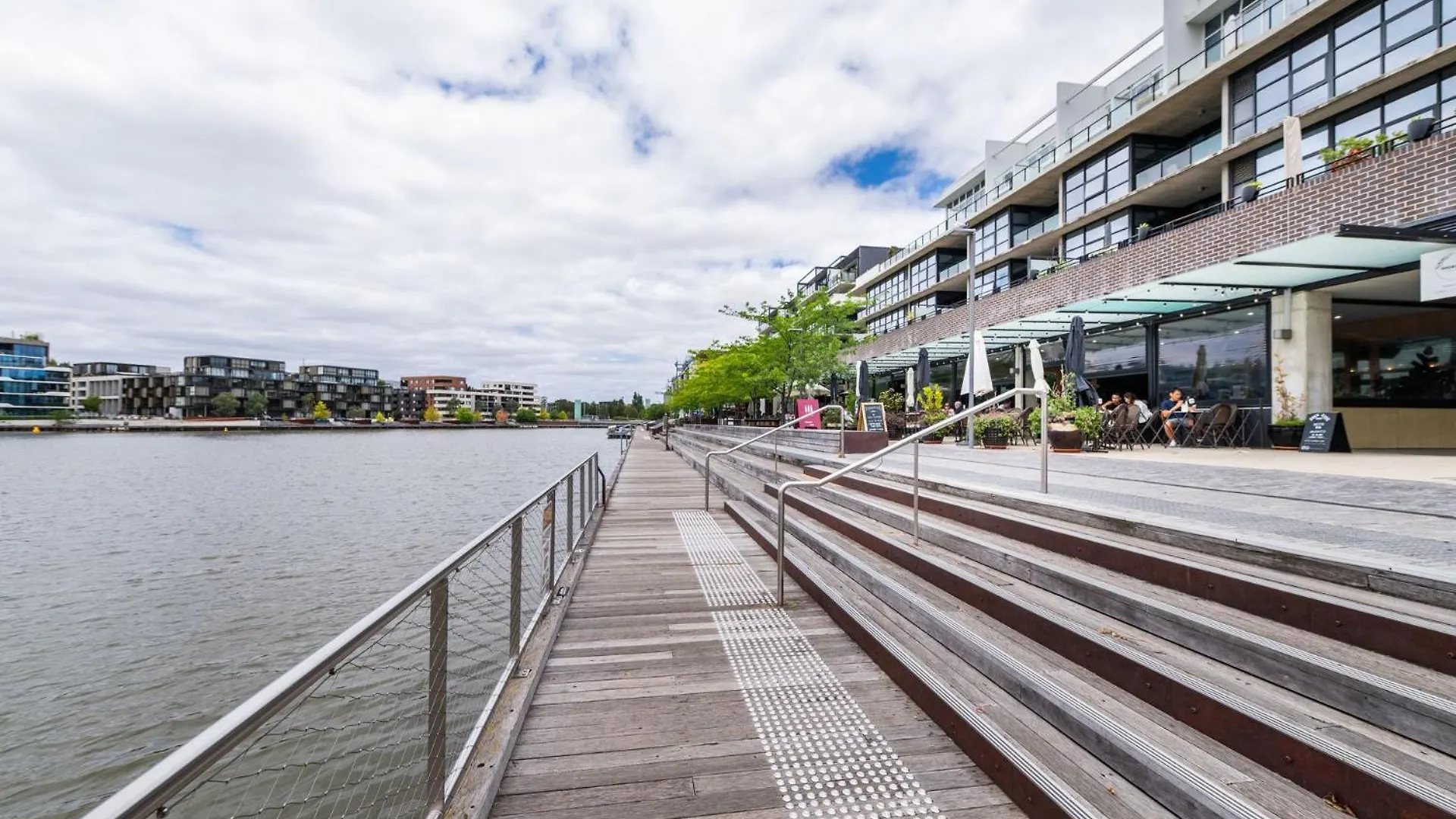 Dockside 18 Apartment Kingston Australia